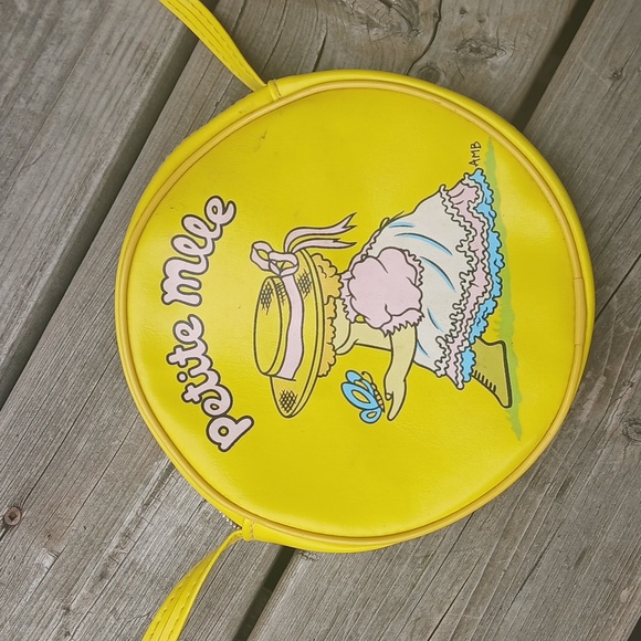 Vintage Shoulder Bag - Picture 2 of 7